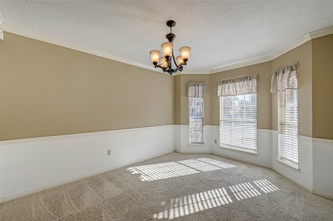 Photo - 13410 Lynnville Dr