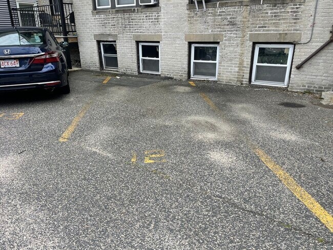 Photo - 10 Kinross Rd Unit #1