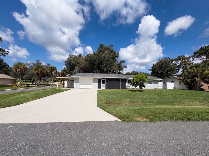 1823 Lori Ln W