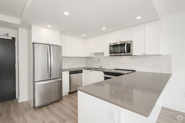 1 chambre, 1 salle de bain - 48 m² - Cuisine - 1255 Pendrell Street