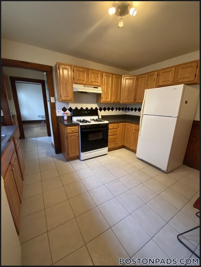 Photo - 178 Calumet St Condo