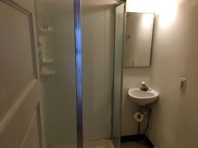 Photo - 446 W Doty St Unit 1