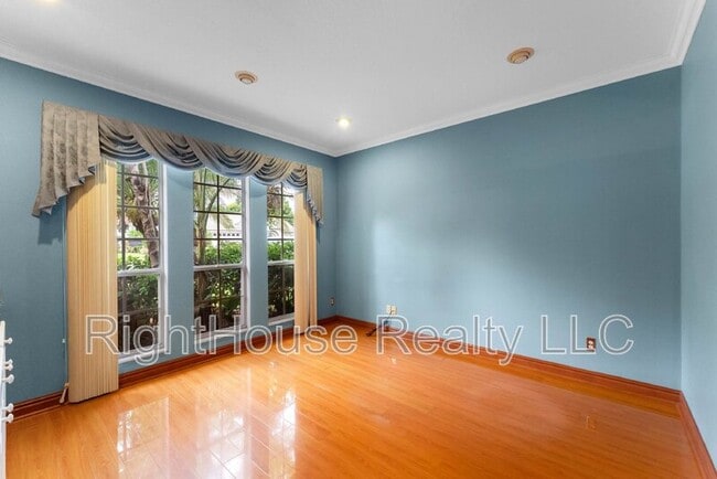 Photo - 1037 Bridgeway Blvd