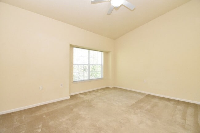 4934 NW 43rd Ave