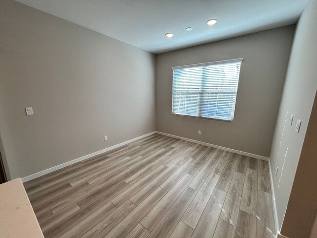 Photo - Modern 3-Bedroom Townhome in Gated Layton ...