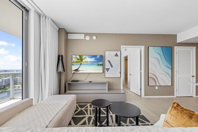 Building Photo - 4010 S Ocean Dr Rental