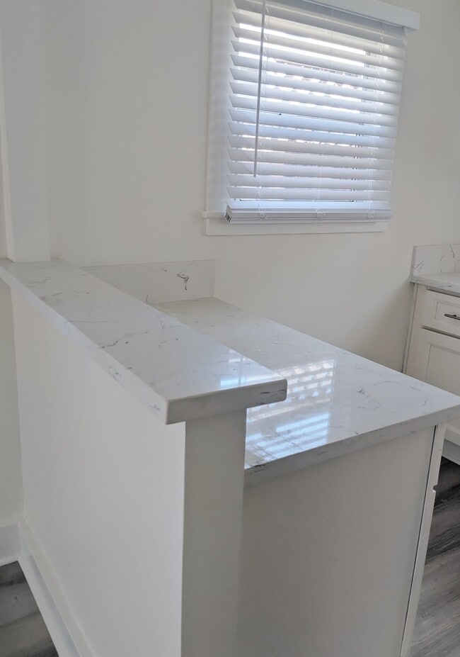 Photo - 4041 Van Buren Pl Unidad 4041  A