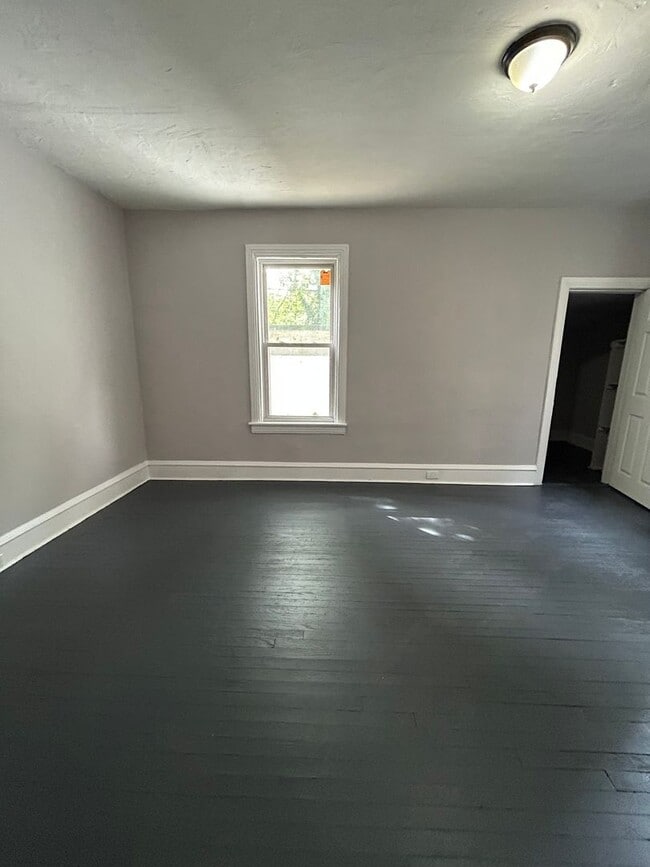 Building Photo - 659 Stuyvesant Ave Unit #1