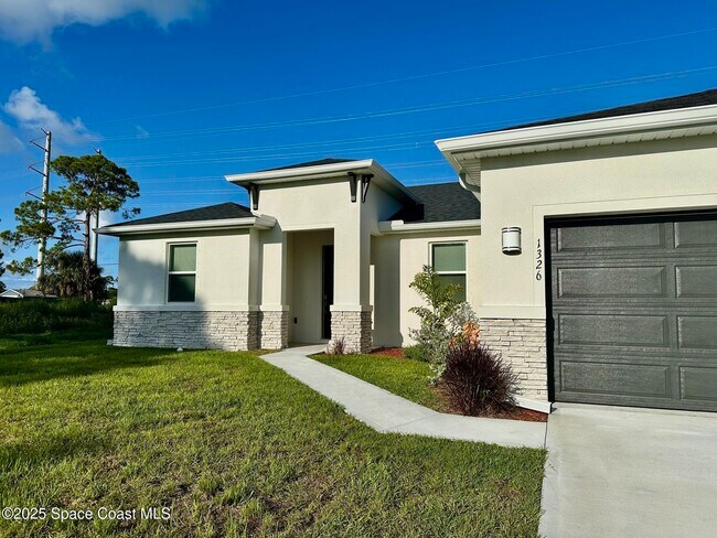 Photo - 1326 Seeley Cir NW