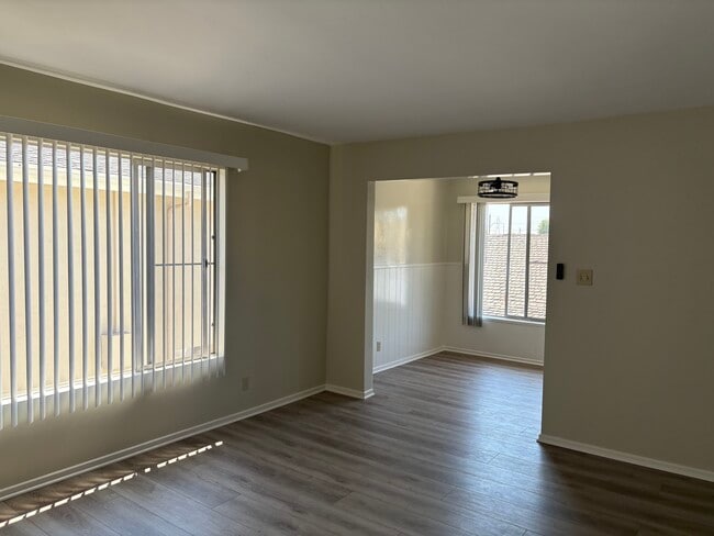 vista desde la puerta principal - 3430 W 170th St Unidad 4
