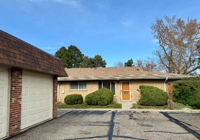 Photo - 408 E Thunderbird Dr