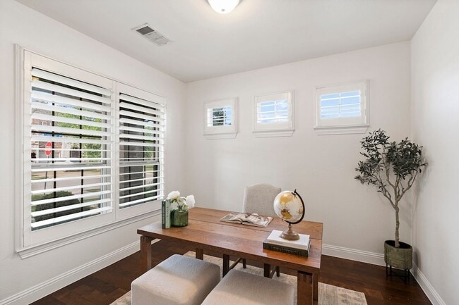 Photo - 124 Lavender Ln