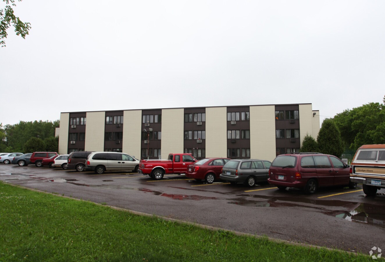 Photo - Spirit Lake Manor