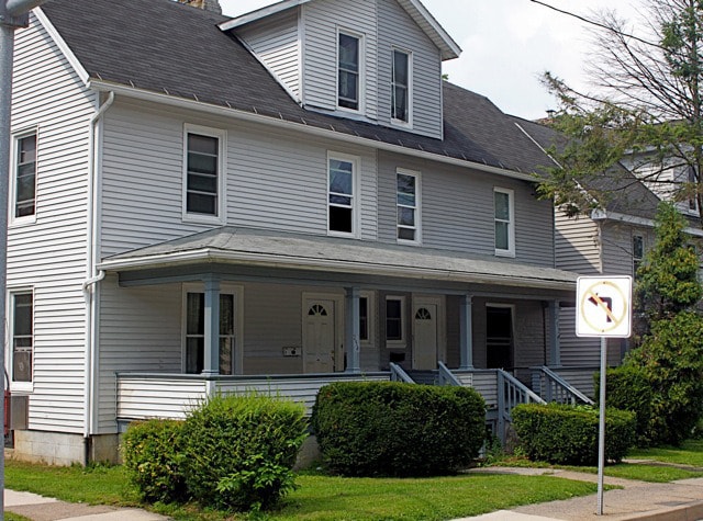Building Photo - 254 S Atherton St Unit Duplex