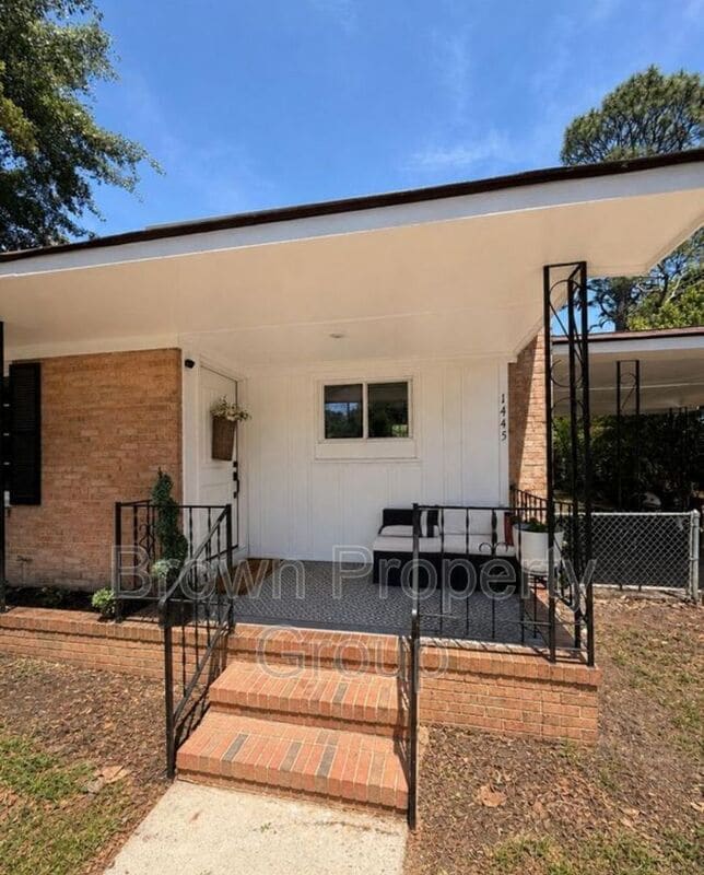 Photo - 1445 Keswick Dr