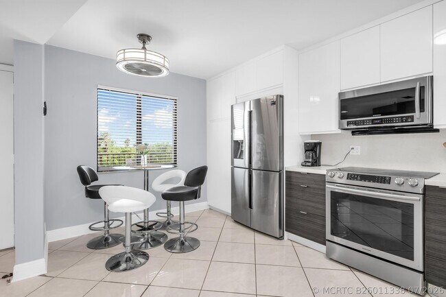 14475 Strathmore Ln Unit 602