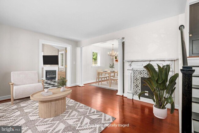 Photo - 2238 Meridian St