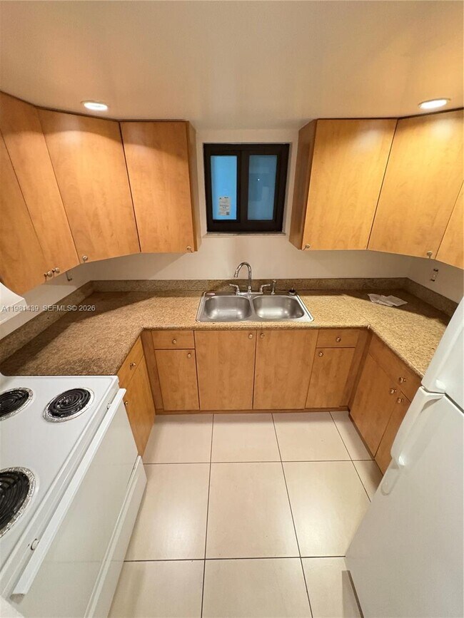 Photo - 5 Olive Dr Unit 24