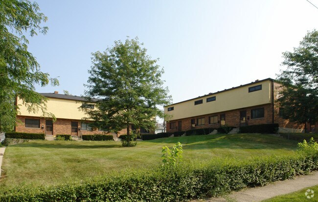 Photo - 2465-2479 Medary Ave