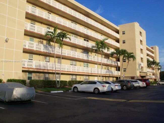 Photo - 200 SE 5th Ave Condo Unit 507