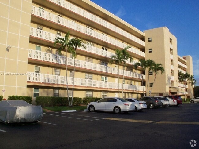 Building Photo - 200 SE 5th Ave Unit 507 Rental