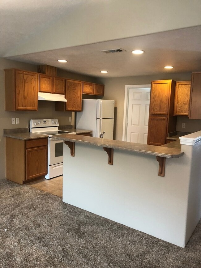 Photo - R1210 SW Sun Glo Dr Unit R1210