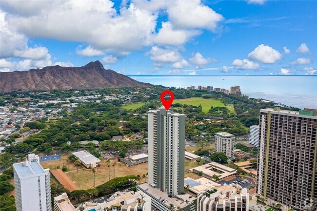 Building Photo - 2600 Pualani Way Unit #2705 Rental
