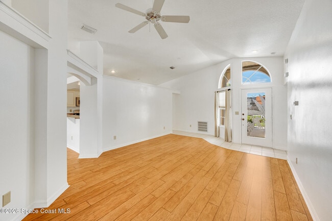 330 Las Olas Dr