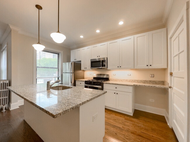 Photo - 1364 E 52nd St Unit W4