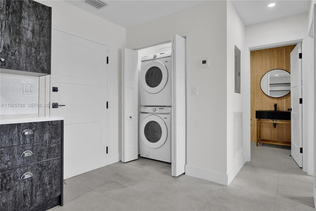 Photo - 5980 SW 40th Ave Unit C