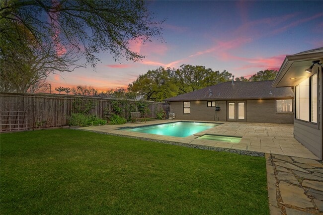 Building Photo - 5438 Briarbend Dr Rental