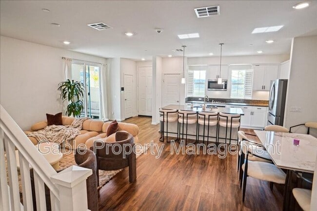 Photo - 27605 Sawtooth Ln