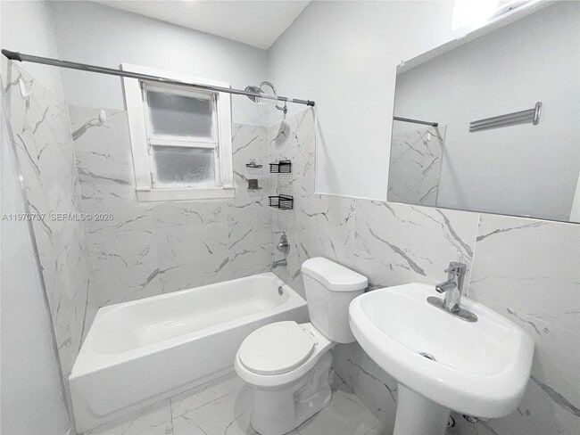 Photo - 1815 McKinley St Unit 1