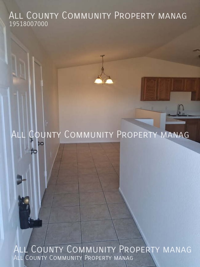 Photo - 58439 Palisade Dr