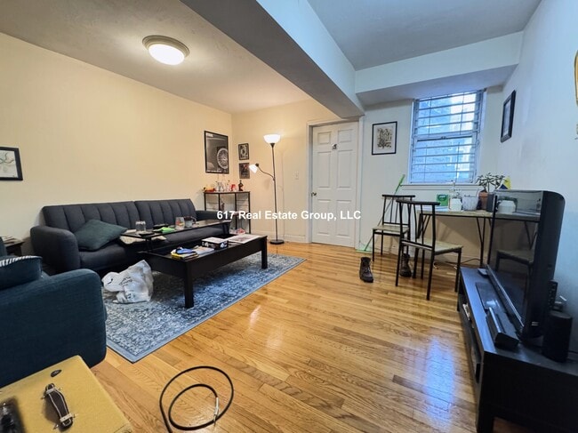 Photo - 1122 Commonwealth Ave Unit 7