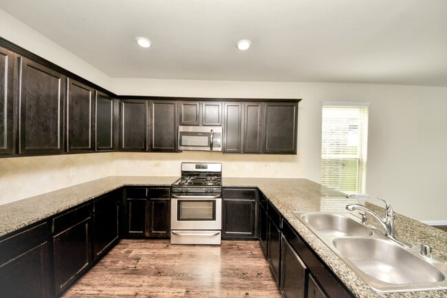 Photo - 1437 Northwood Springs Dr