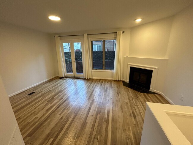 Photo - 1625 Q St NW