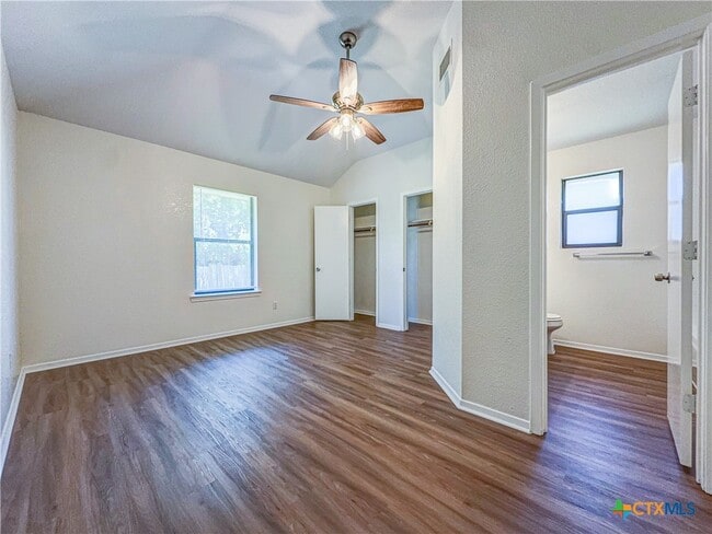 Building Photo - 1103 Shanarae Cir