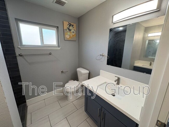 Photo - 609 S Acacia Dr