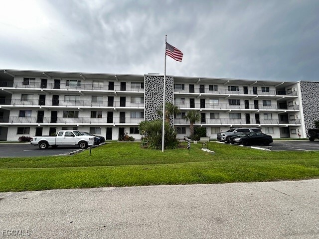 Building Photo - 4906 Victoria Dr Unit 412 Rental