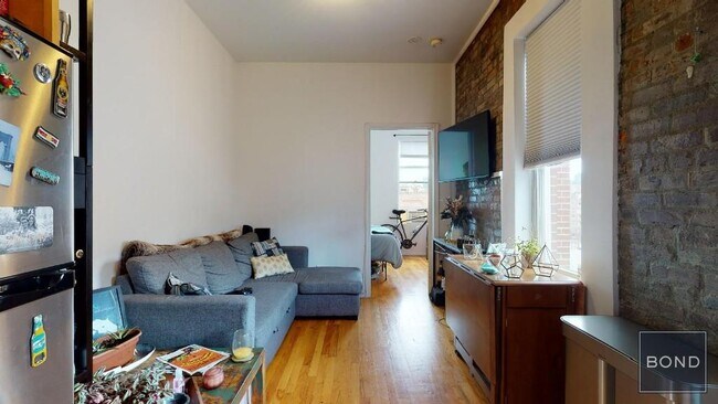 Building Photo - 22 King St Unit 22 Rental