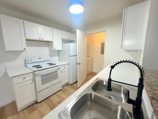 Photo - GORGEOUS 1BED/1BATH GROIND FLOOR UNIT CONDO