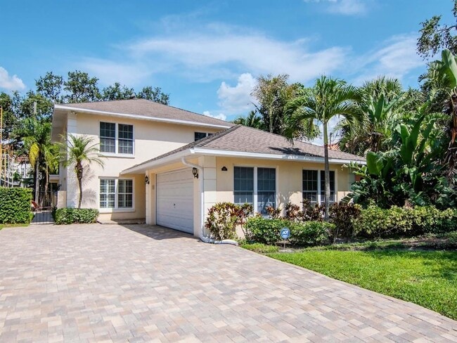 165 Baltic Cir