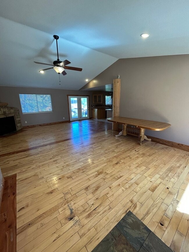 Photo - 5 Bedroom 3 Bathroom House in Heber, Utah