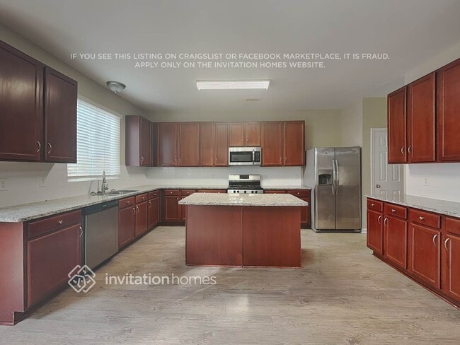 Photo - 134 Parkmont Way