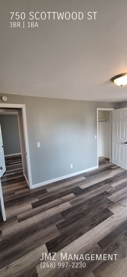 Photo - 750 Scottwood St