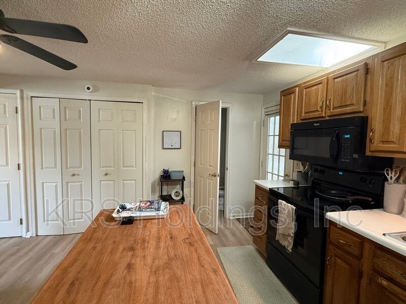 Photo - 129 Cindie Ln