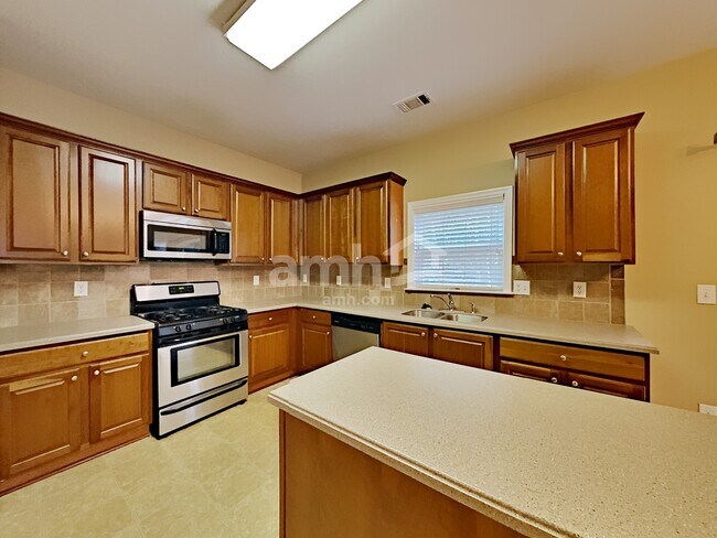 Photo - 277 Springs Xing