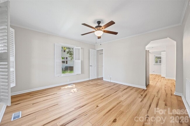 Photo - 103 Rankin St