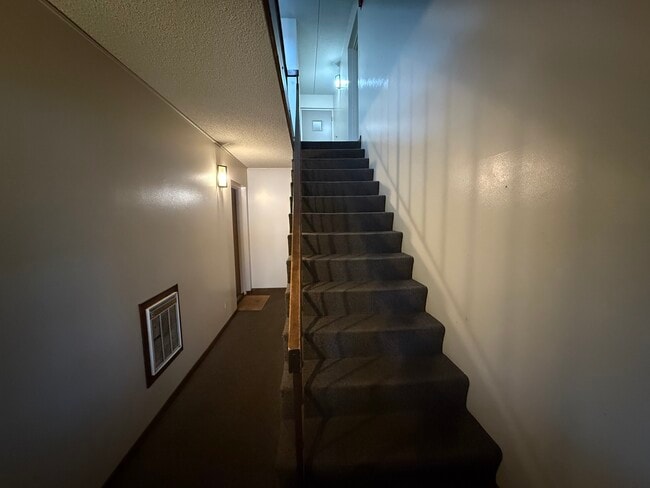 Photo - 259 Stoneybrook Ln